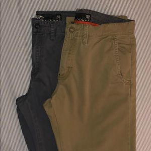 Lot of men’s VANS chinos